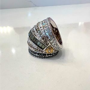 Henri Bendel dynasty cocktail ring